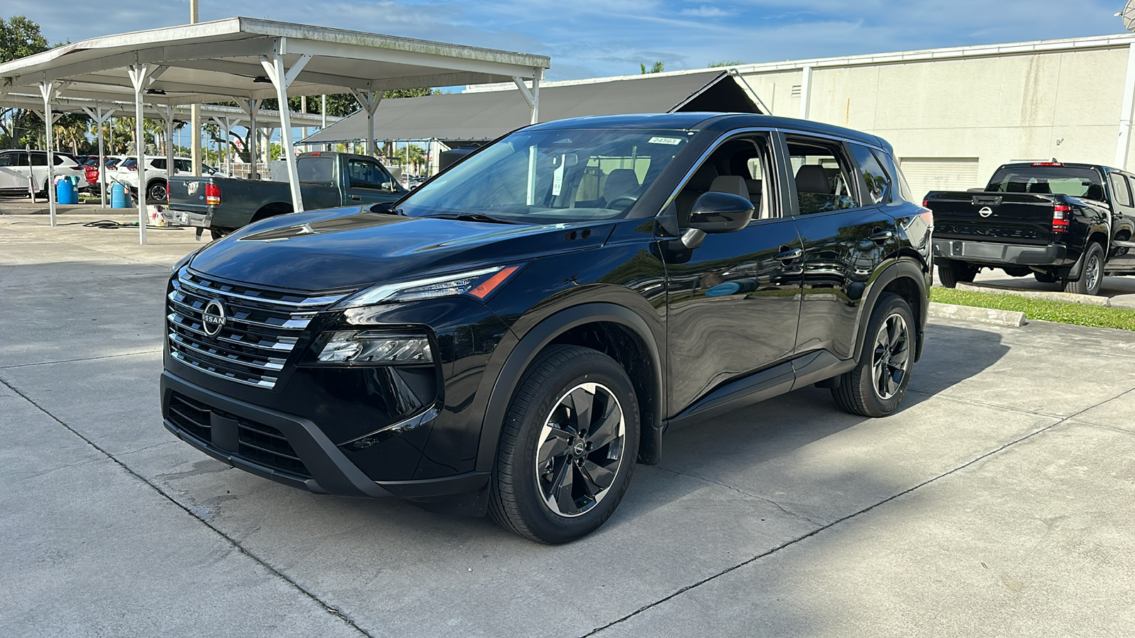 2024 Nissan Rogue SV 4