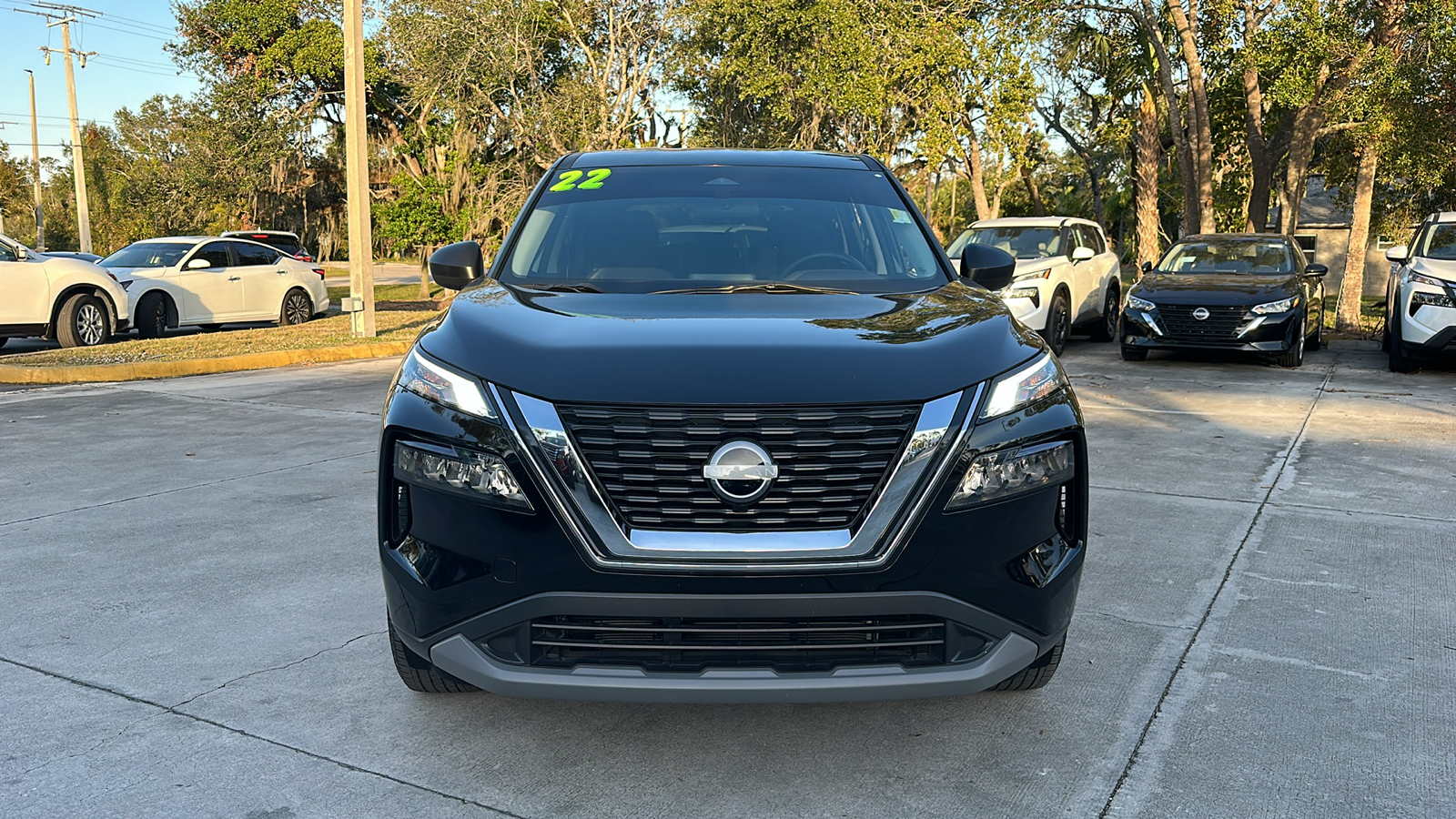 2022 Nissan Rogue S 2