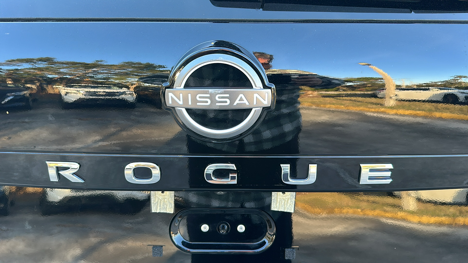 2022 Nissan Rogue S 9