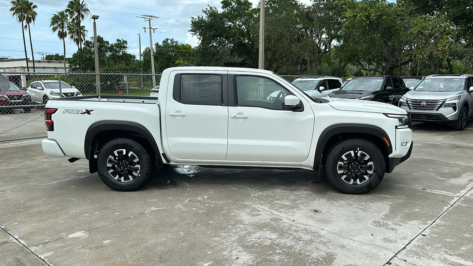 2024 Nissan Frontier PRO-X 8