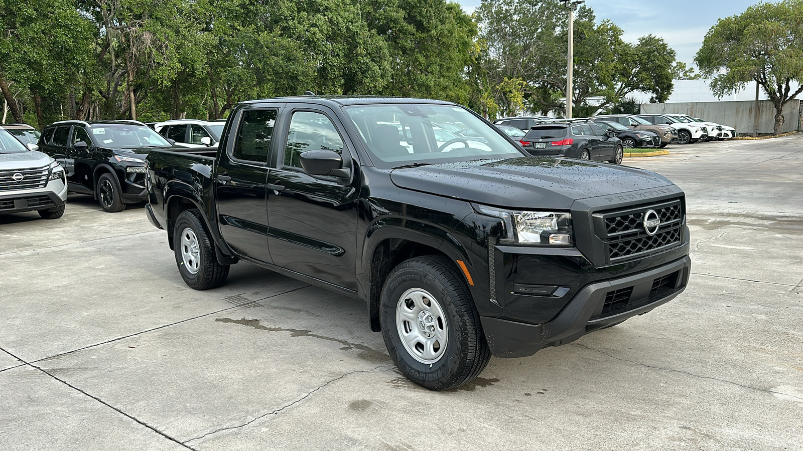 2024 Nissan Frontier S 1