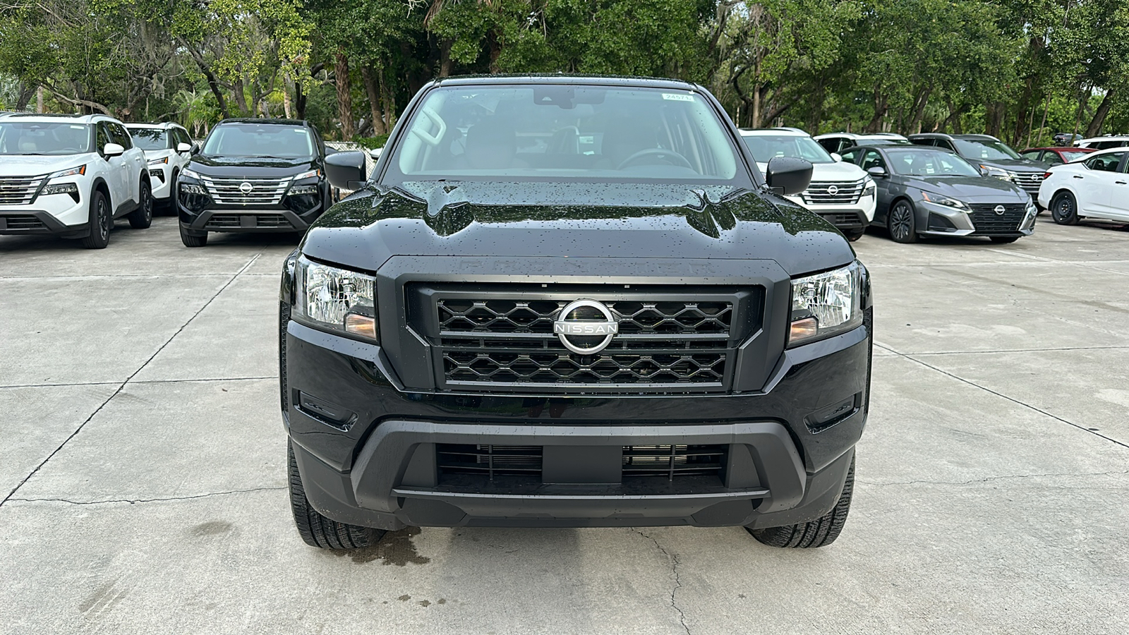 2024 Nissan Frontier S 2