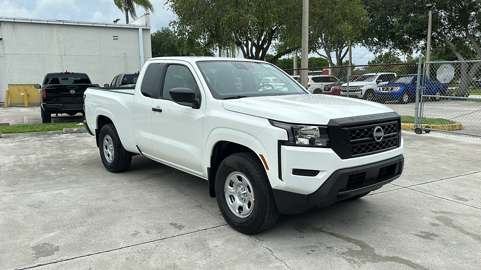 2024 Nissan Frontier S 1