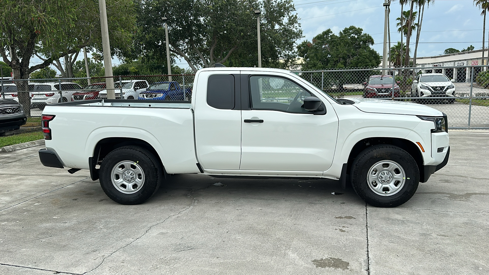 2024 Nissan Frontier S 9