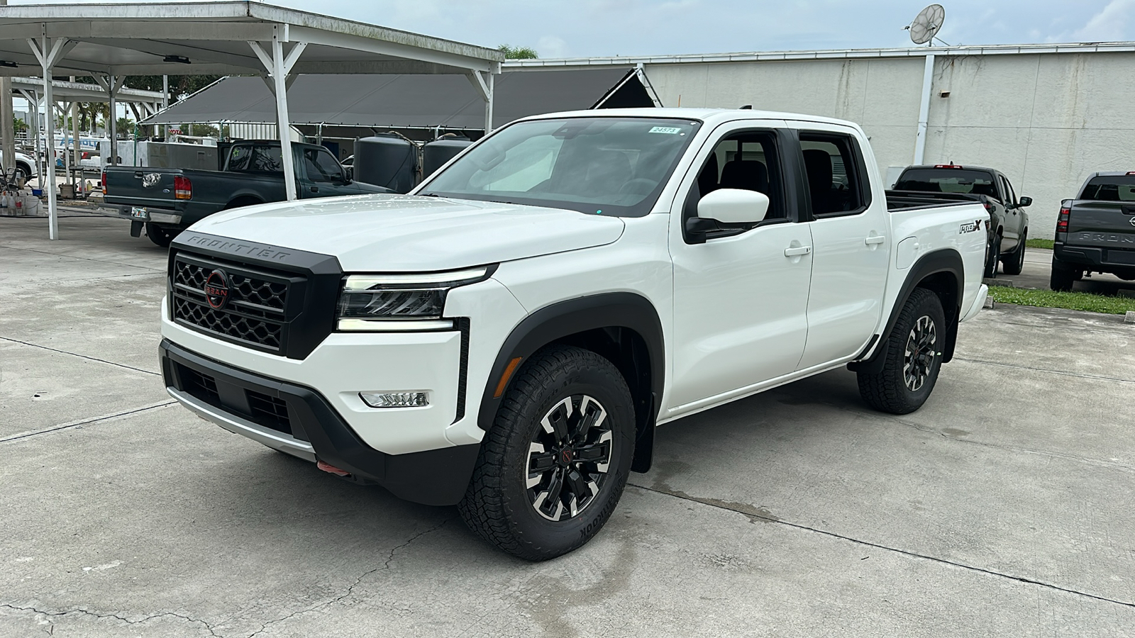 2024 Nissan Frontier PRO-X 3