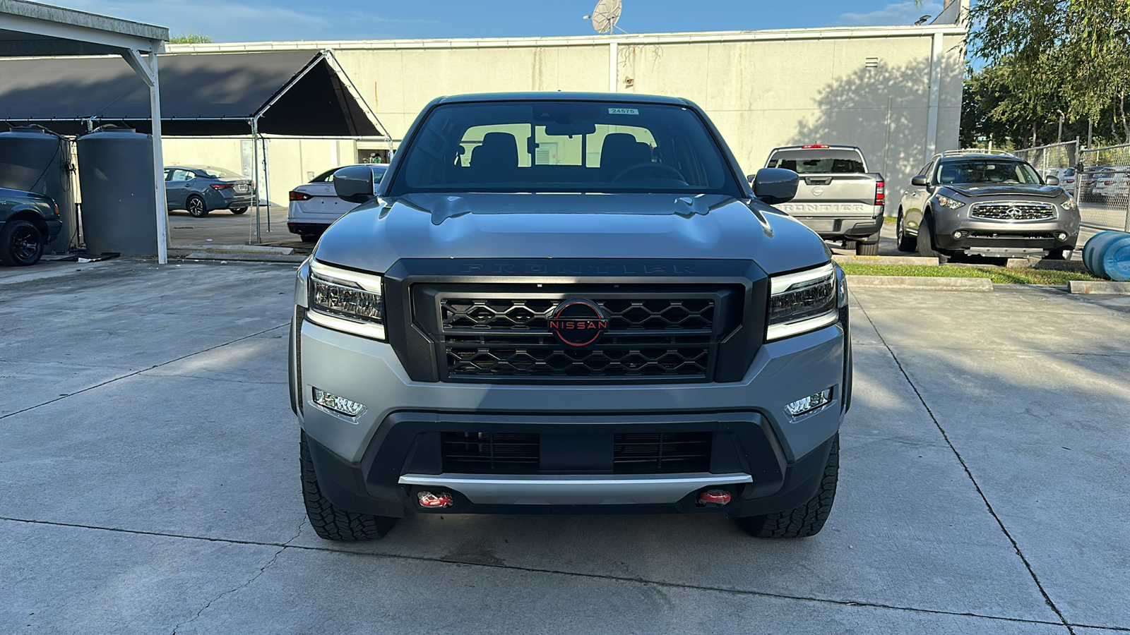 2024 Nissan Frontier PRO-X 2