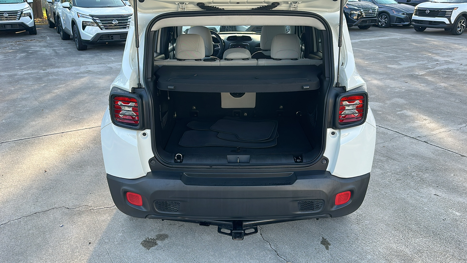 2018 Jeep Renegade Latitude 29