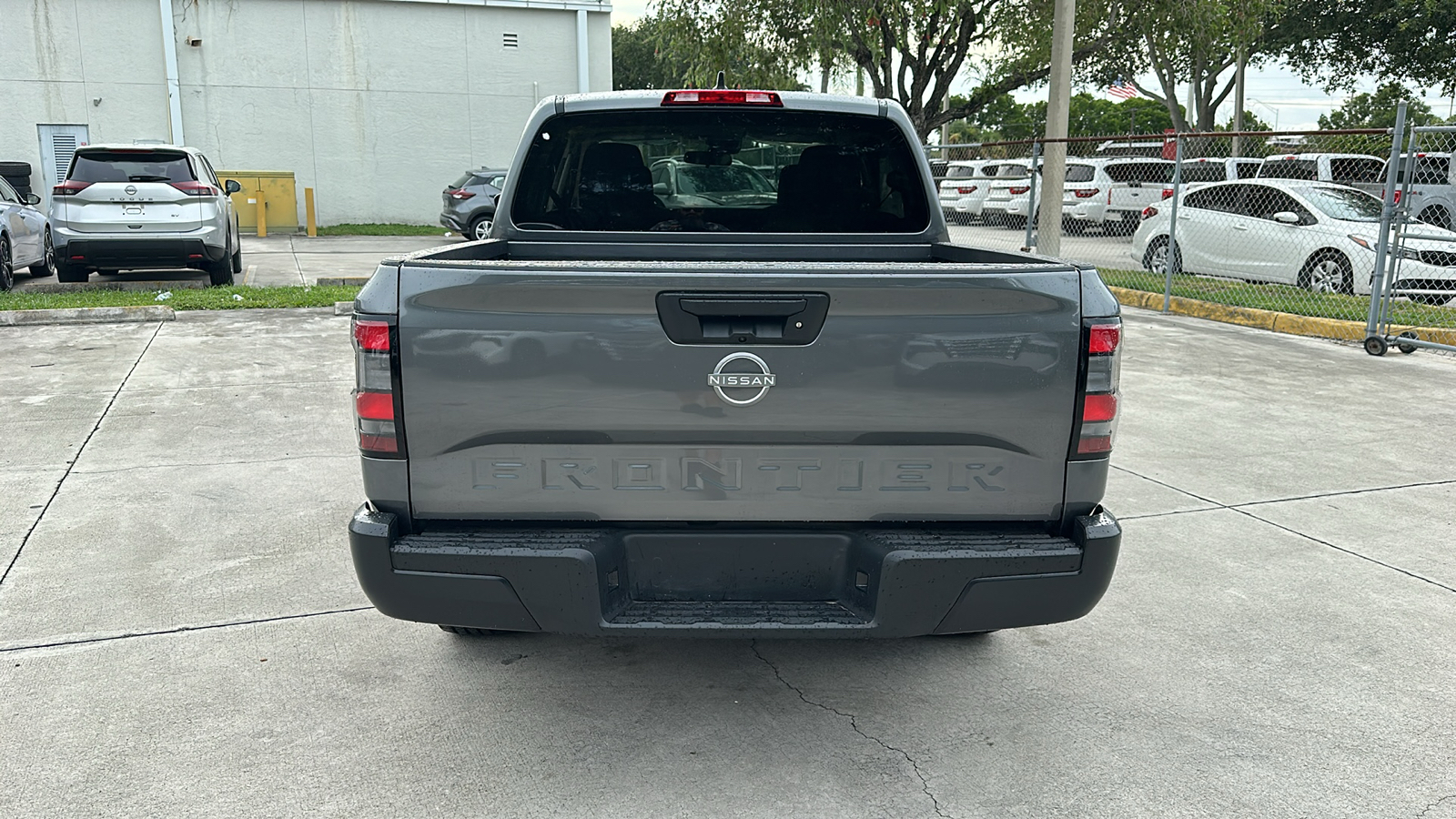 2024 Nissan Frontier S 6