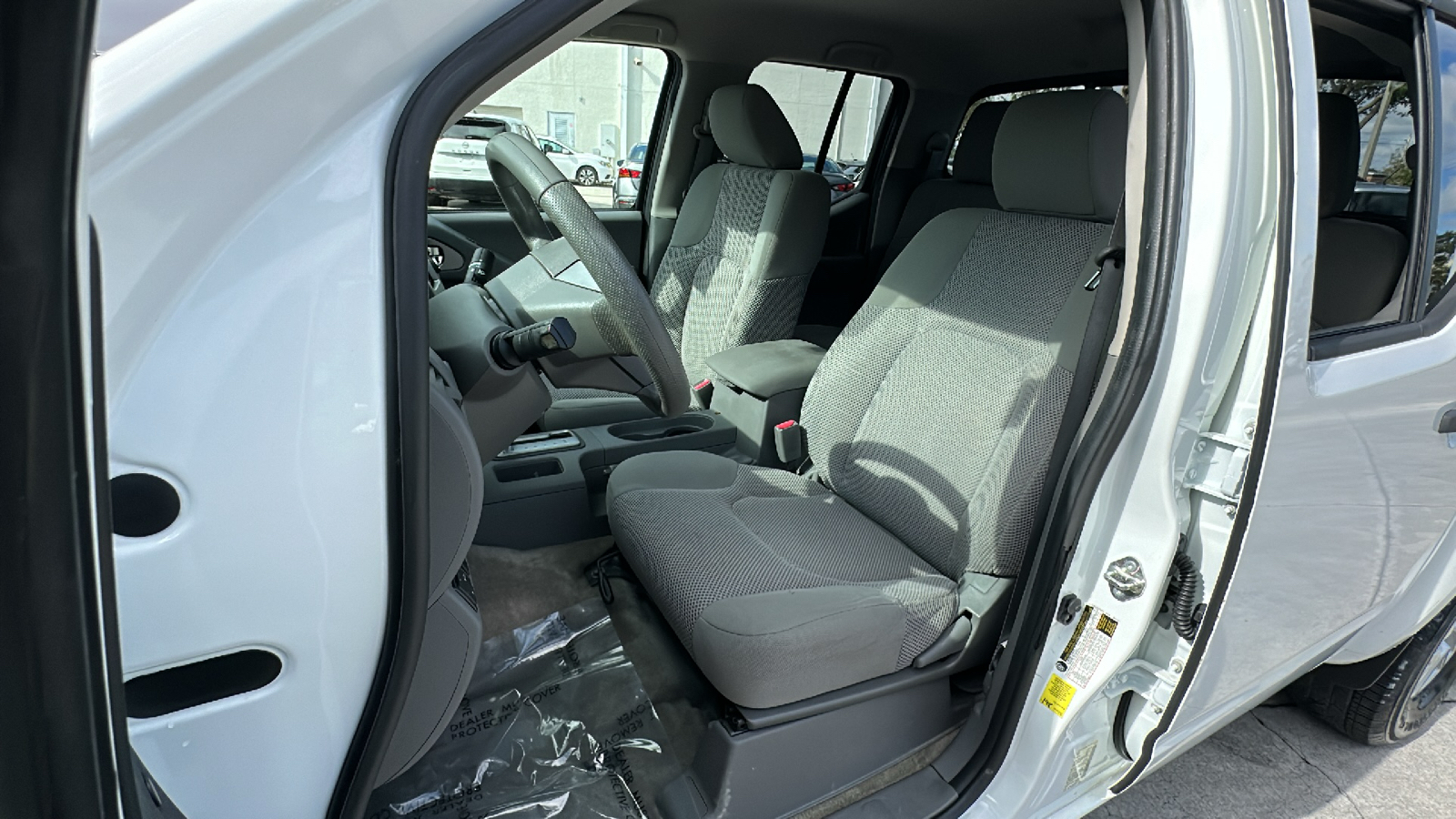 2018 Nissan Frontier SV V6 27