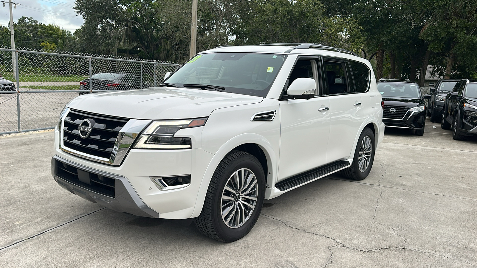 2023 Nissan Armada SL 4