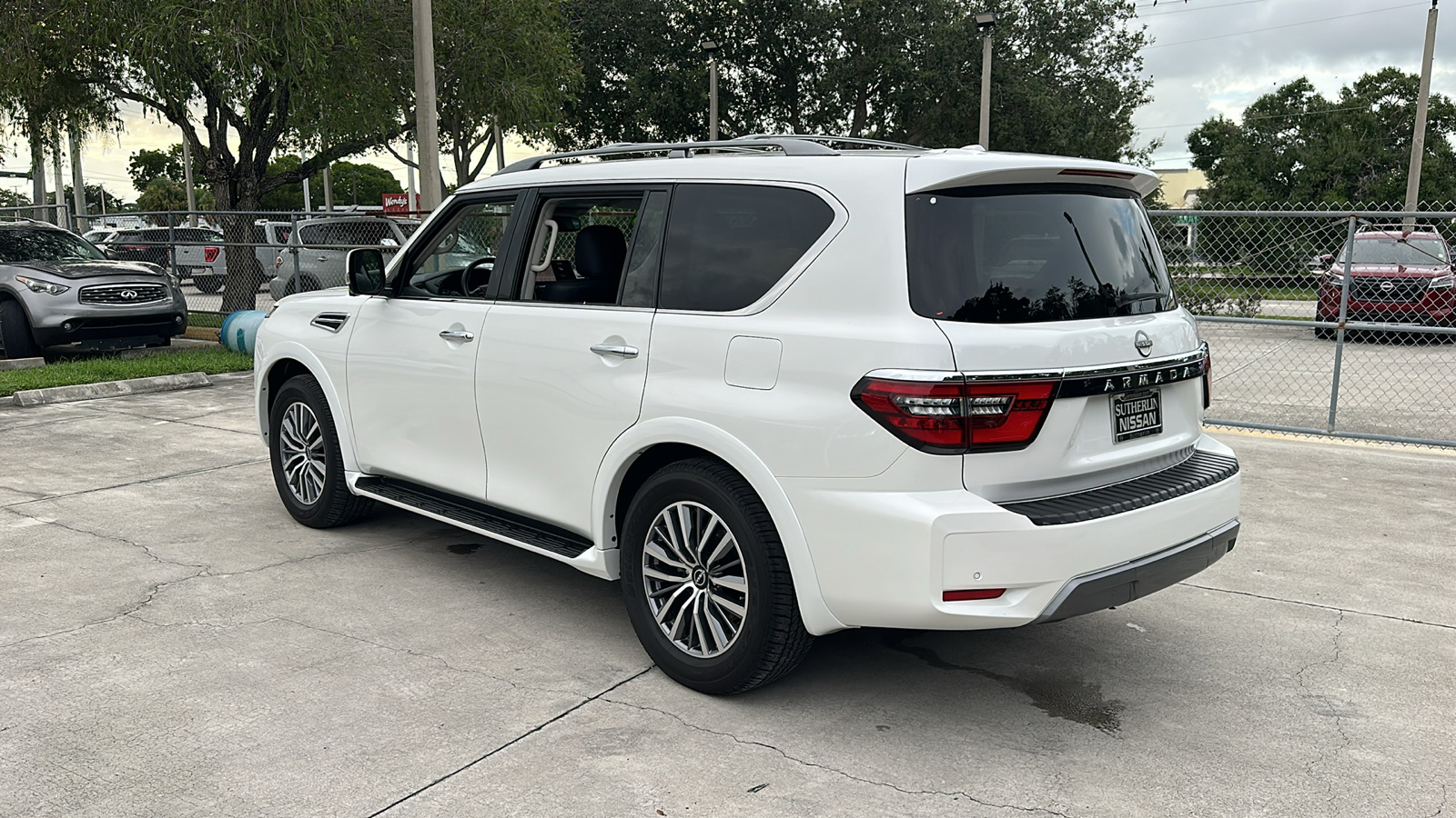 2023 Nissan Armada SL 6