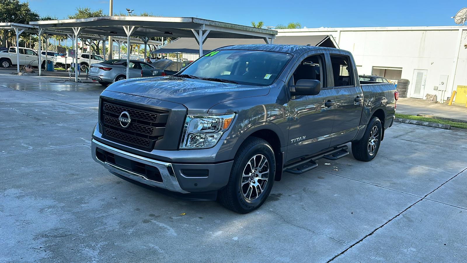 2024 Nissan Titan SV 4