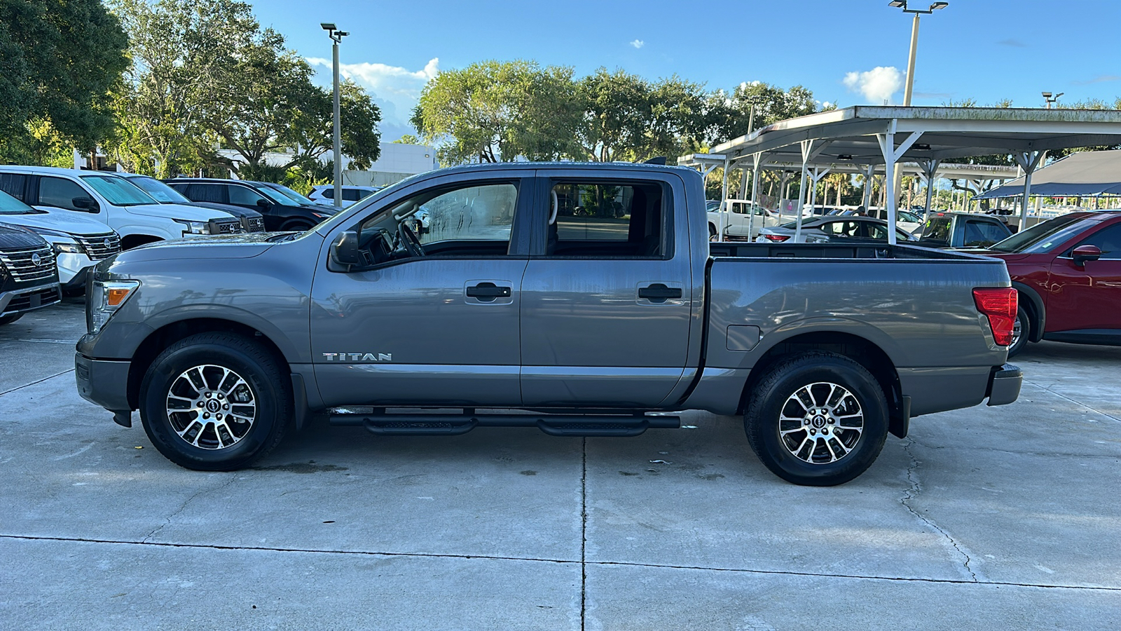 2024 Nissan Titan SV 5