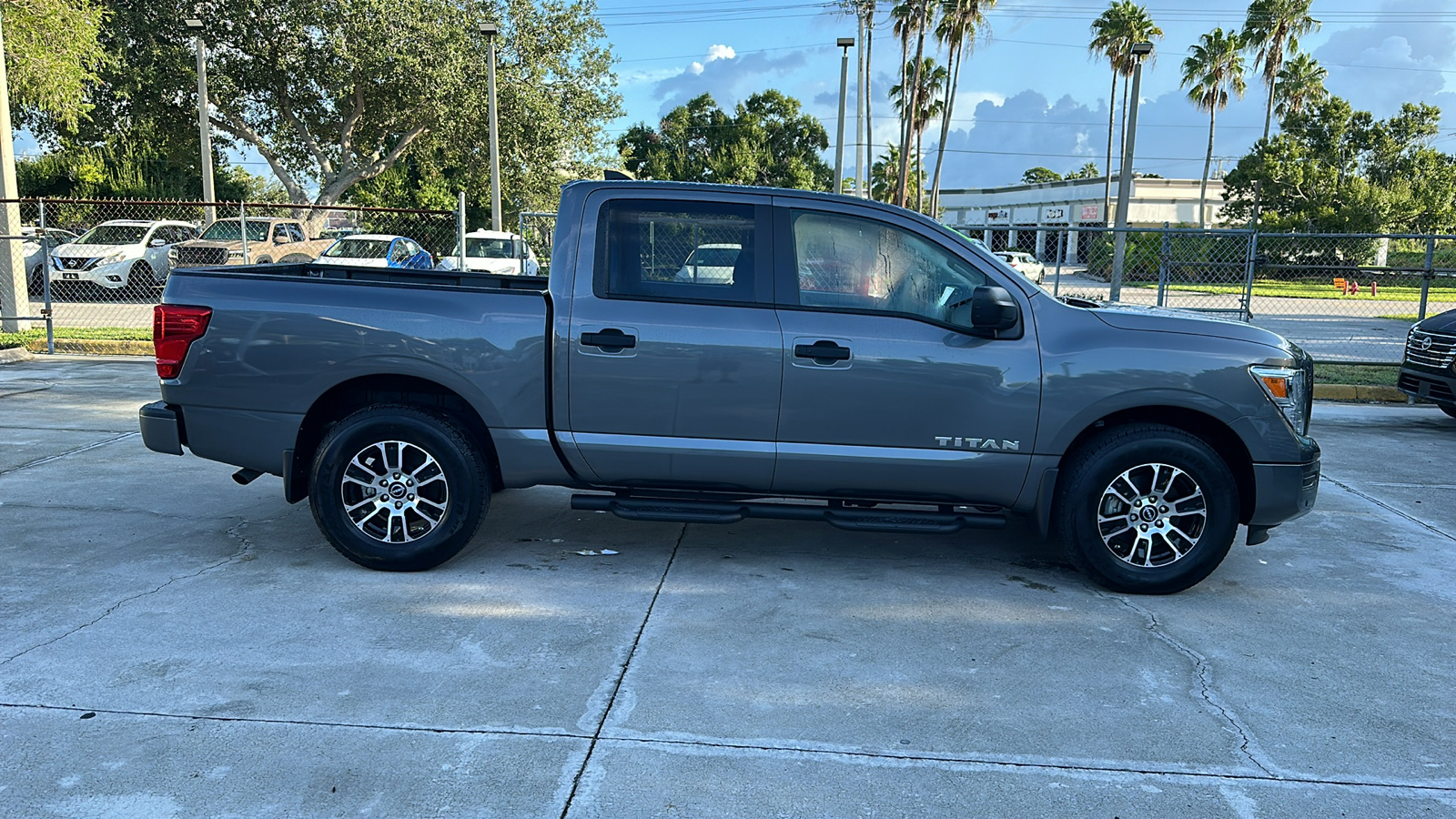 2024 Nissan Titan SV 9