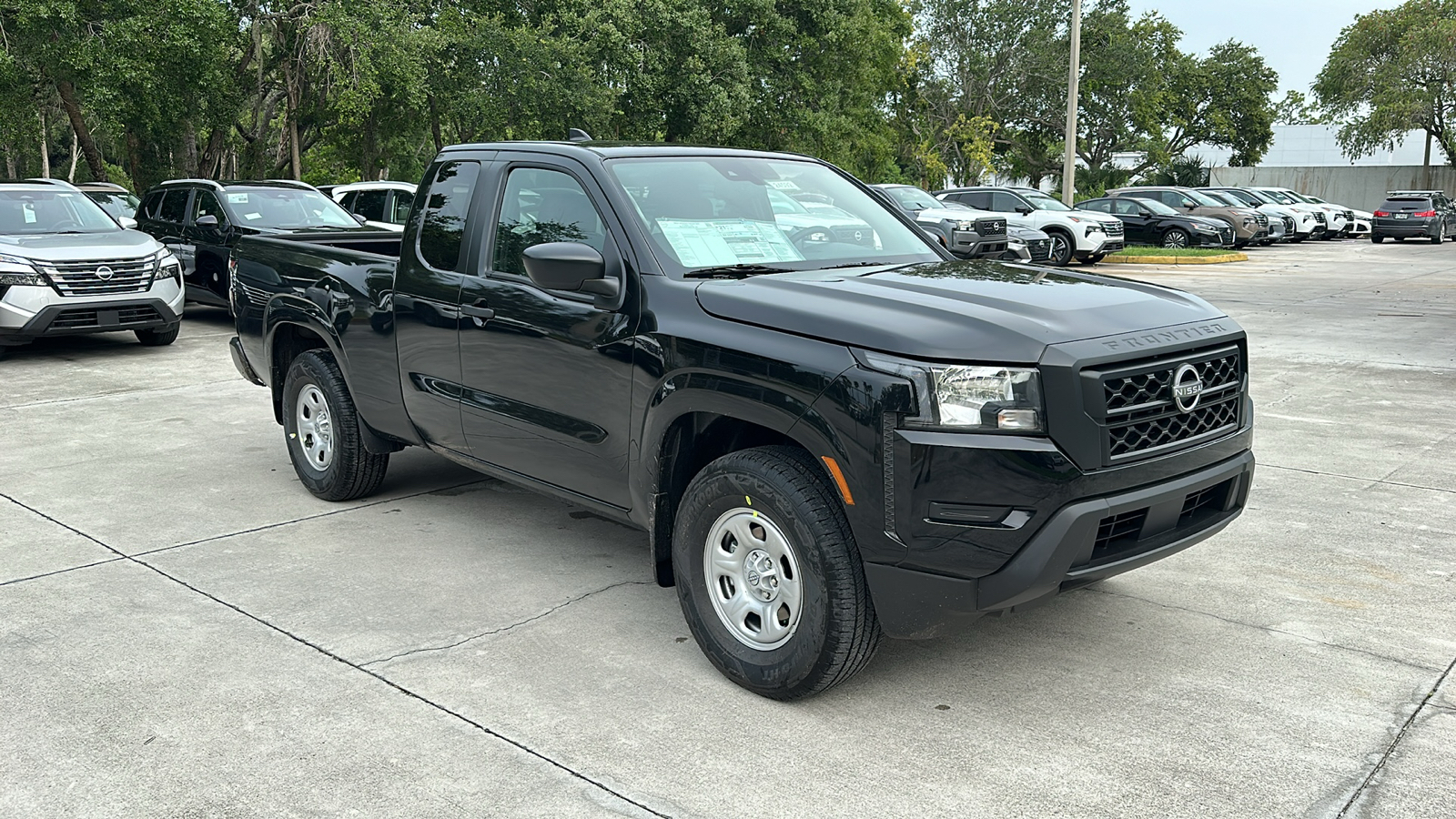 2024 Nissan Frontier S 1