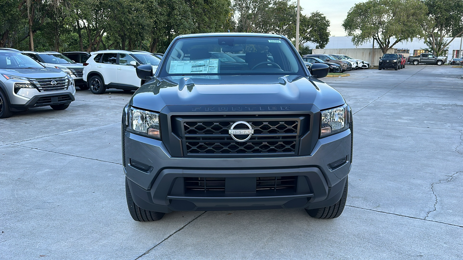 2024 Nissan Frontier S 2