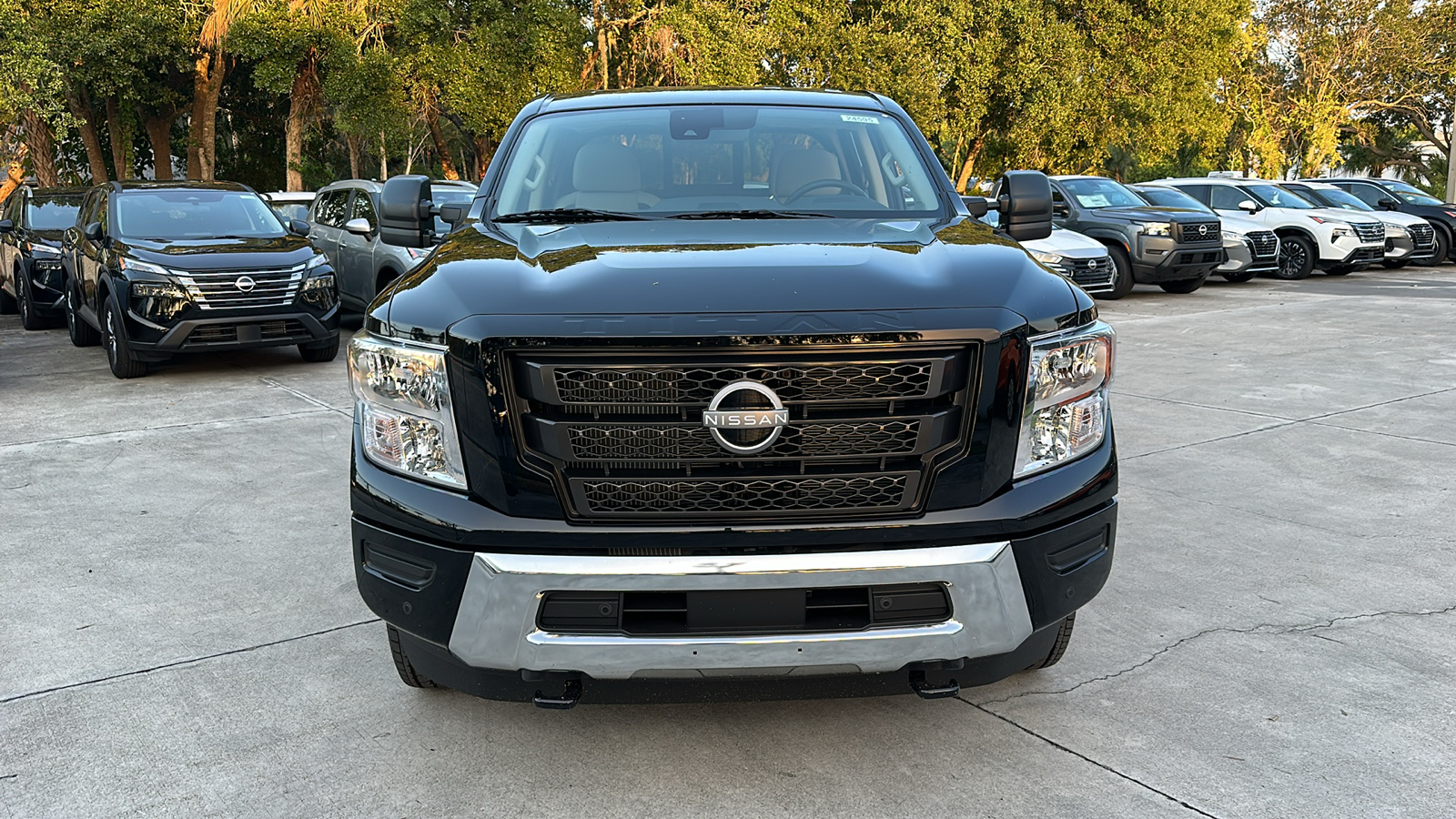 2024 Nissan Titan XD SV 2