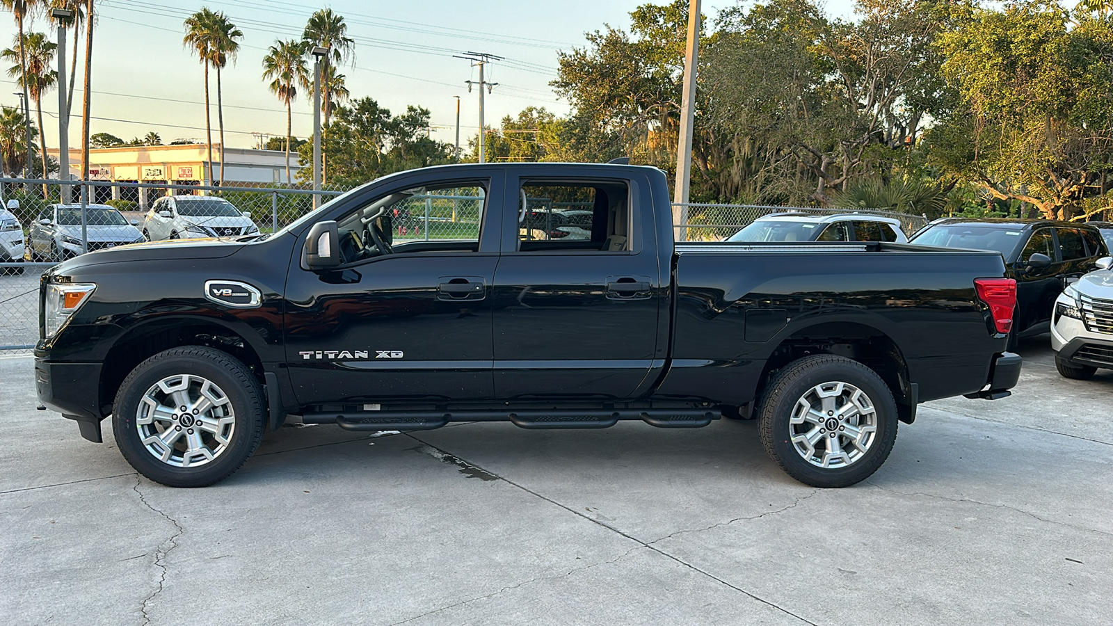 2024 Nissan Titan XD SV 5