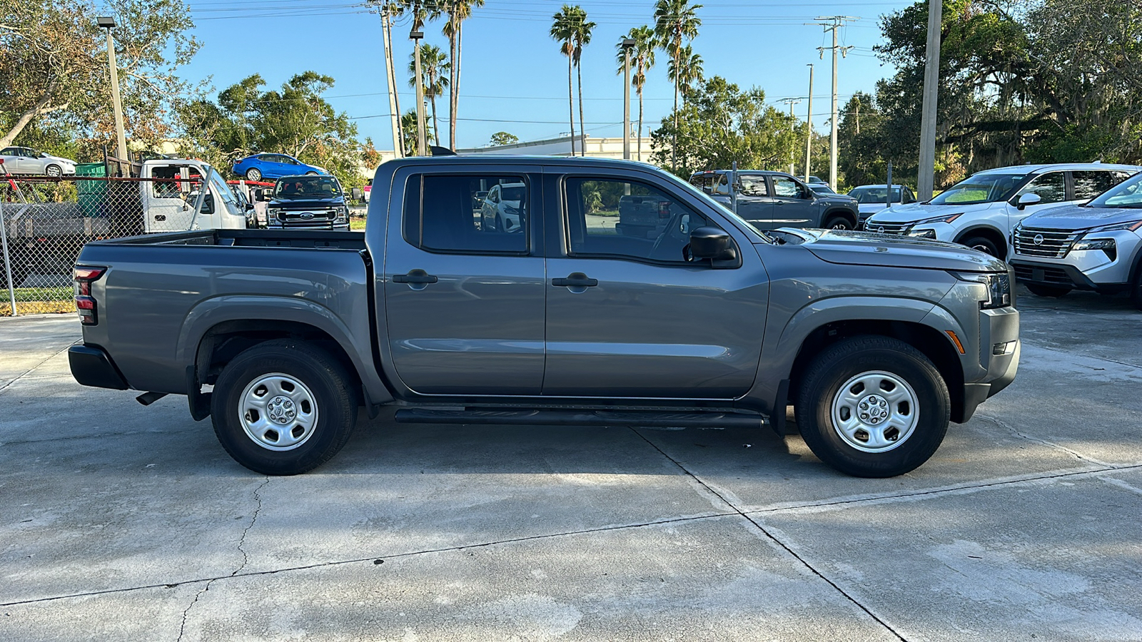 2022 Nissan Frontier S 9