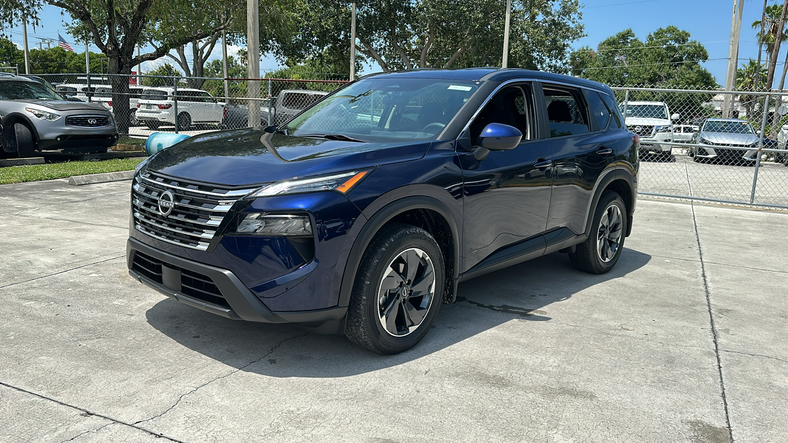 2024 Nissan Rogue SV 4