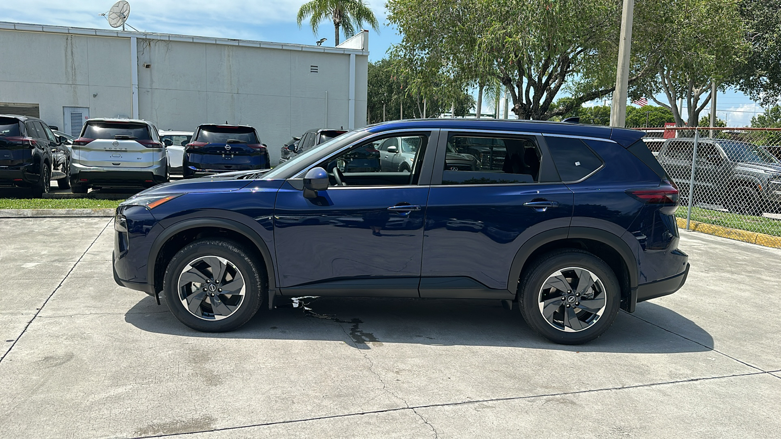 2024 Nissan Rogue SV 5