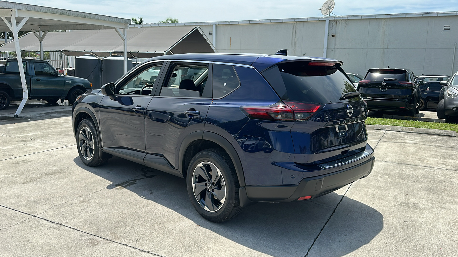 2024 Nissan Rogue SV 6