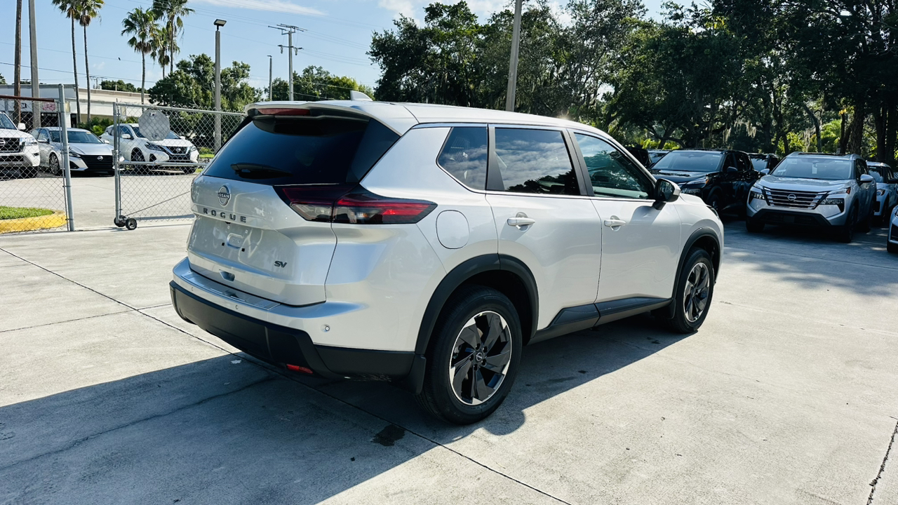 2024 Nissan Rogue SV 8