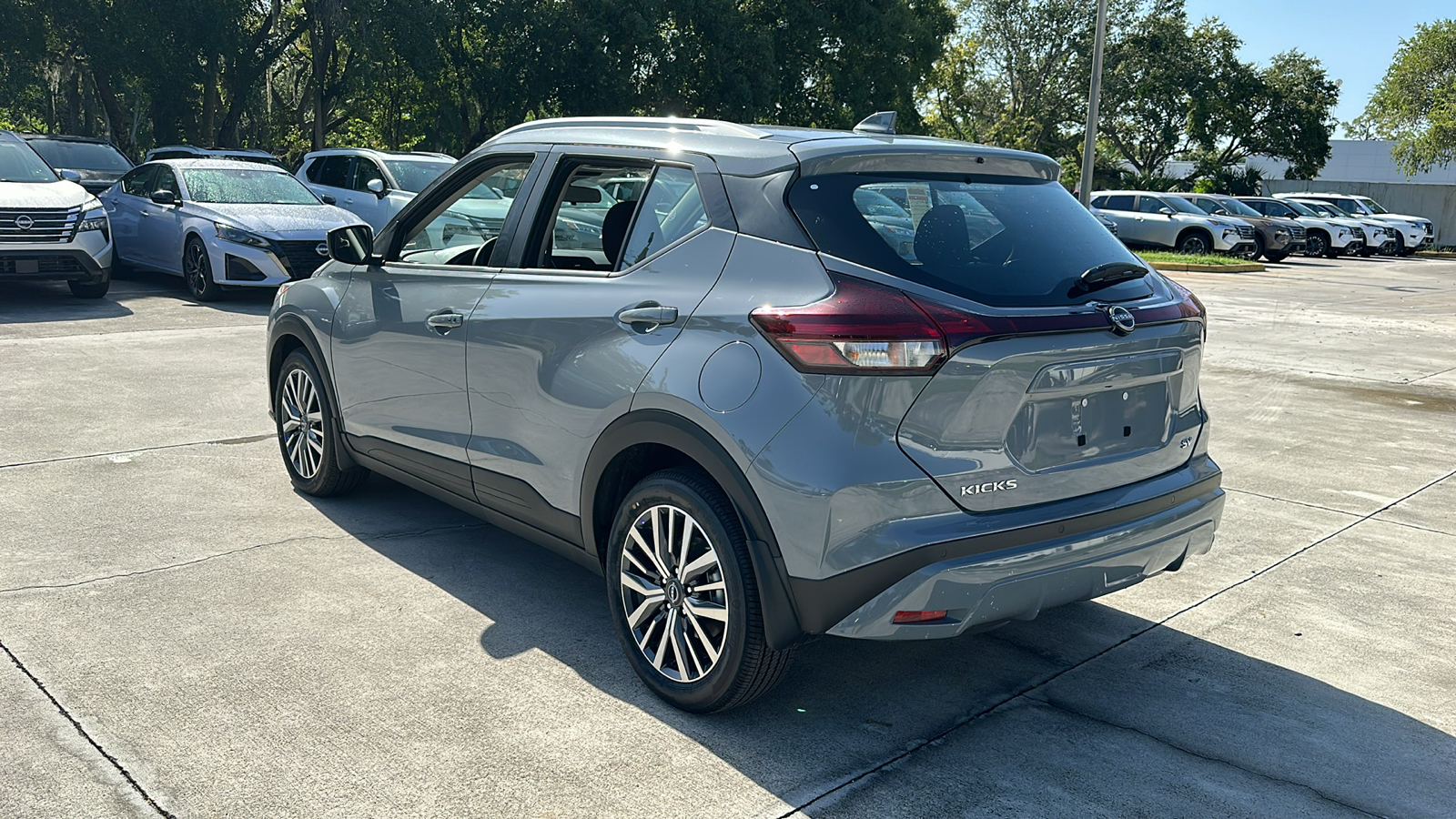 2024 Nissan Kicks SV 6