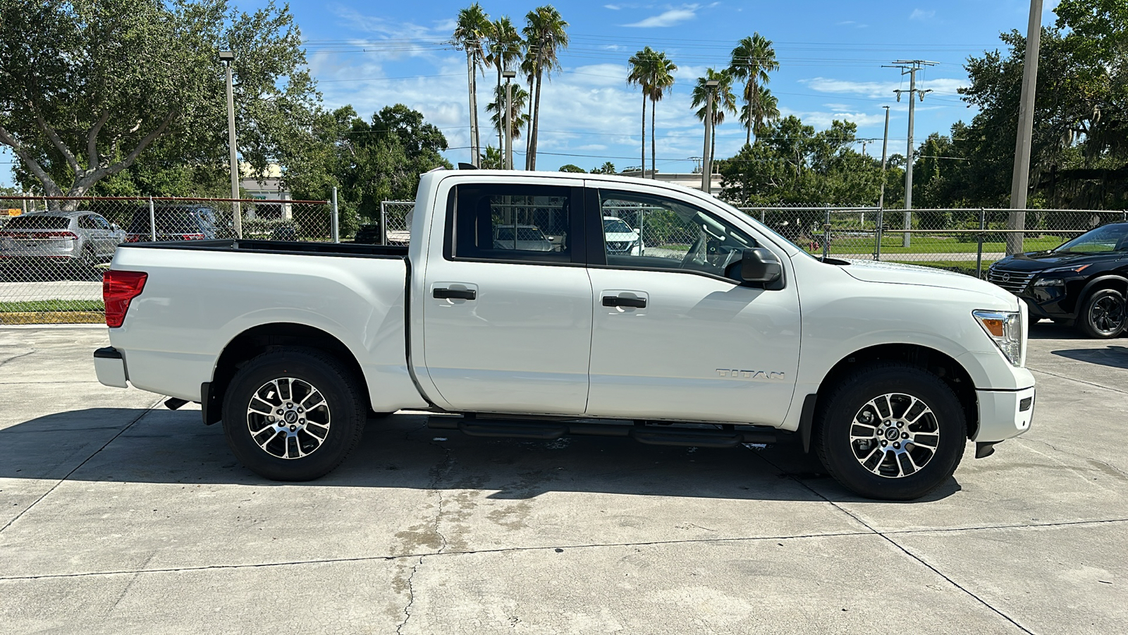 2024 Nissan Titan SV 9