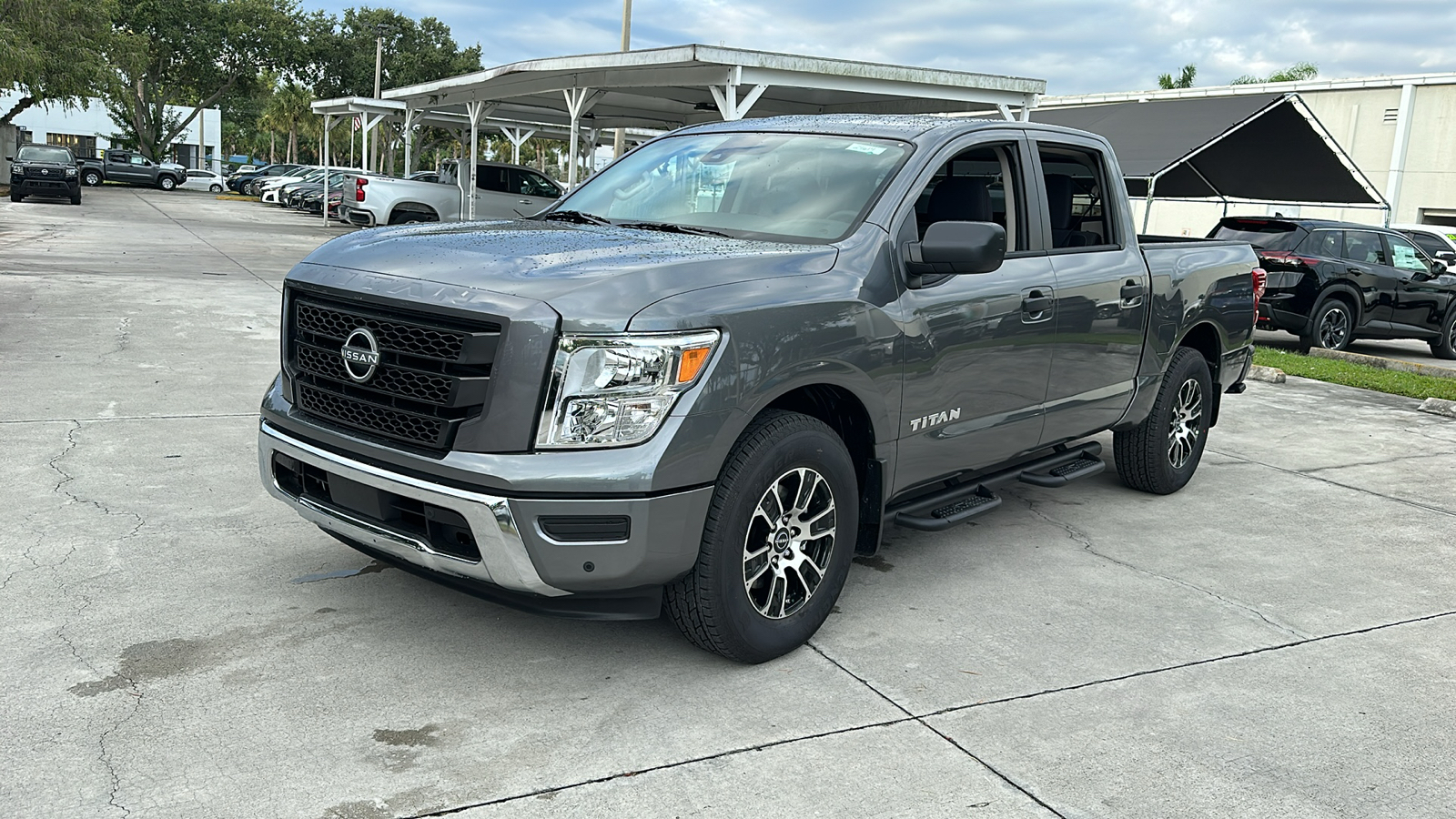 2024 Nissan Titan SV 4