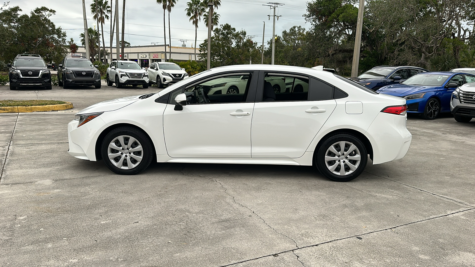 2022 Toyota Corolla LE 4