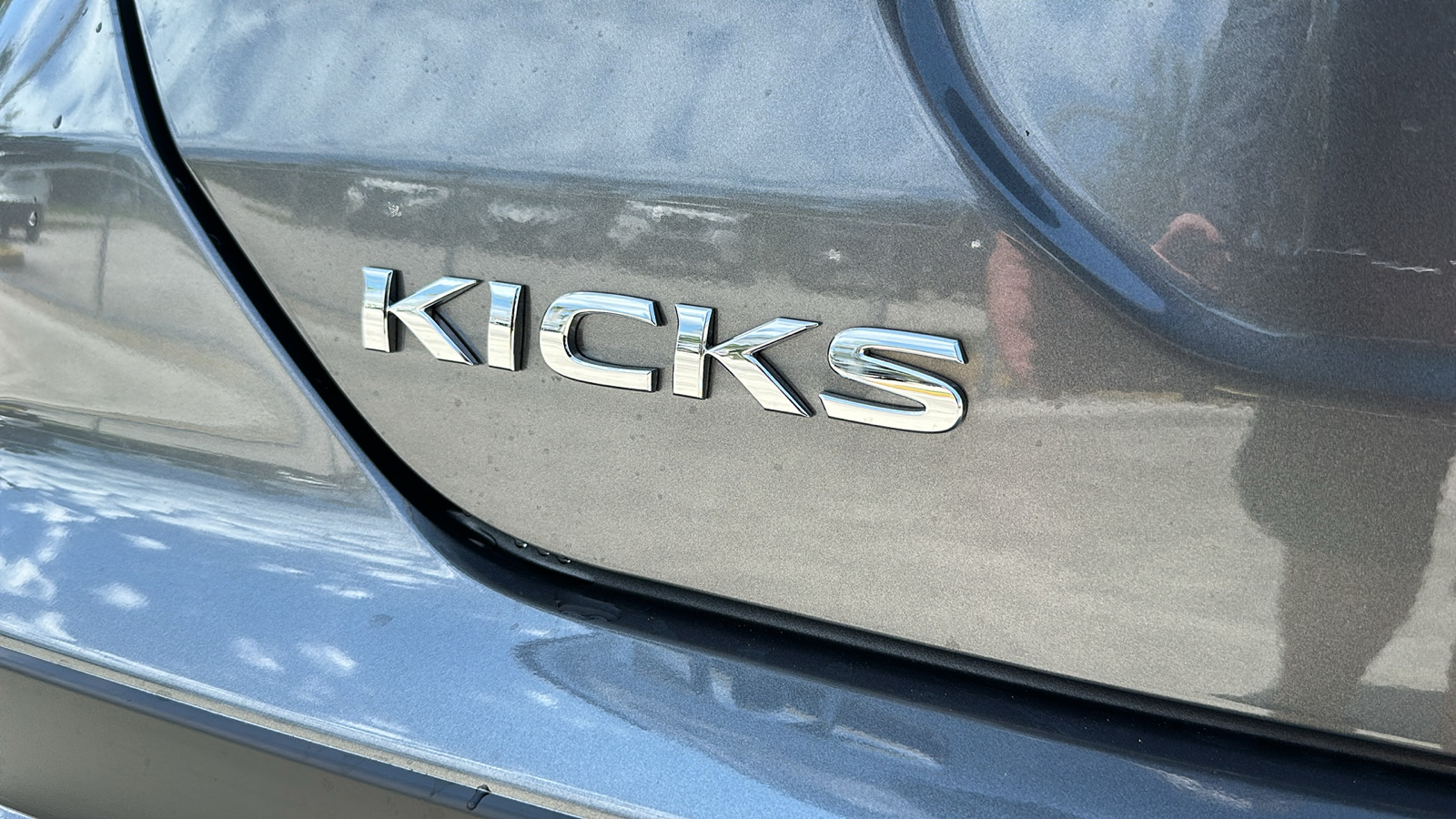 2024 Nissan Kicks S 10