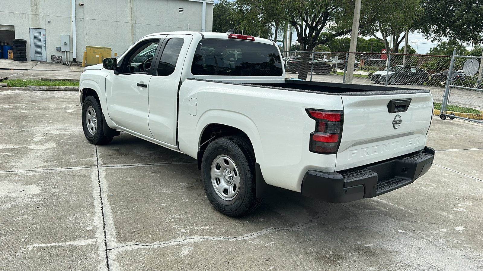 2024 Nissan Frontier S 5