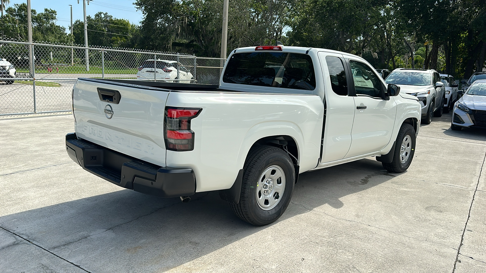 2024 Nissan Frontier S 7