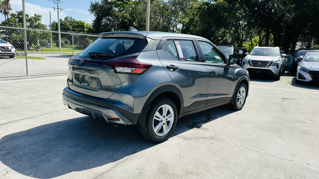 2024 Nissan Kicks S 8