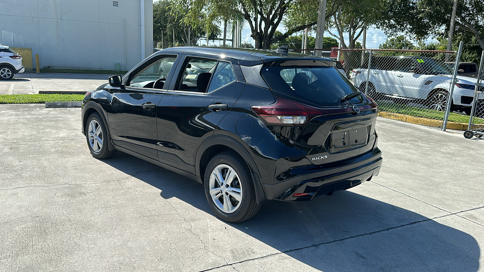 2024 Nissan Kicks S 6