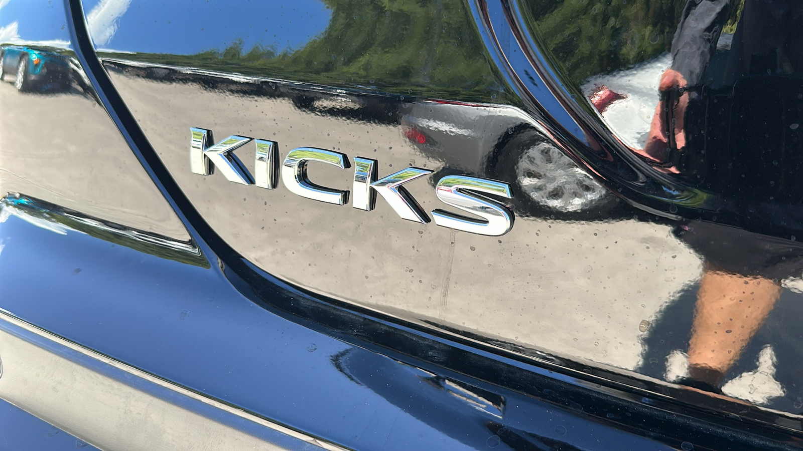 2024 Nissan Kicks S 10