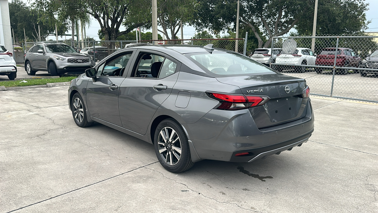 2024 Nissan Versa SV 6