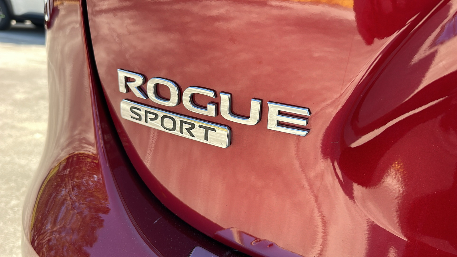 2021 Nissan Rogue Sport SV 9