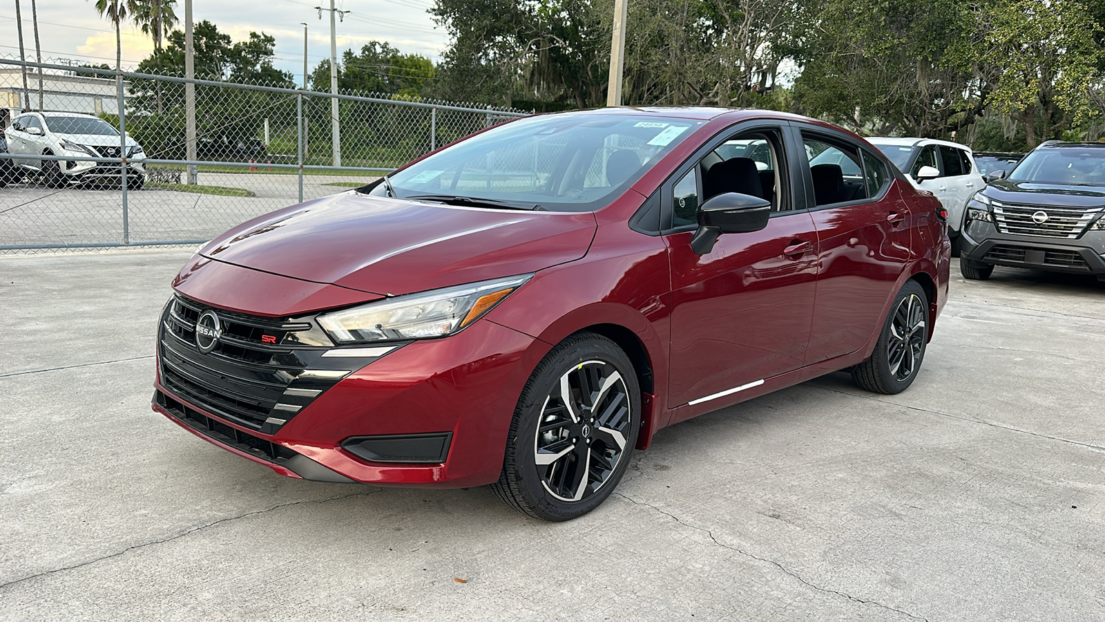 2024 Nissan Versa SR 4