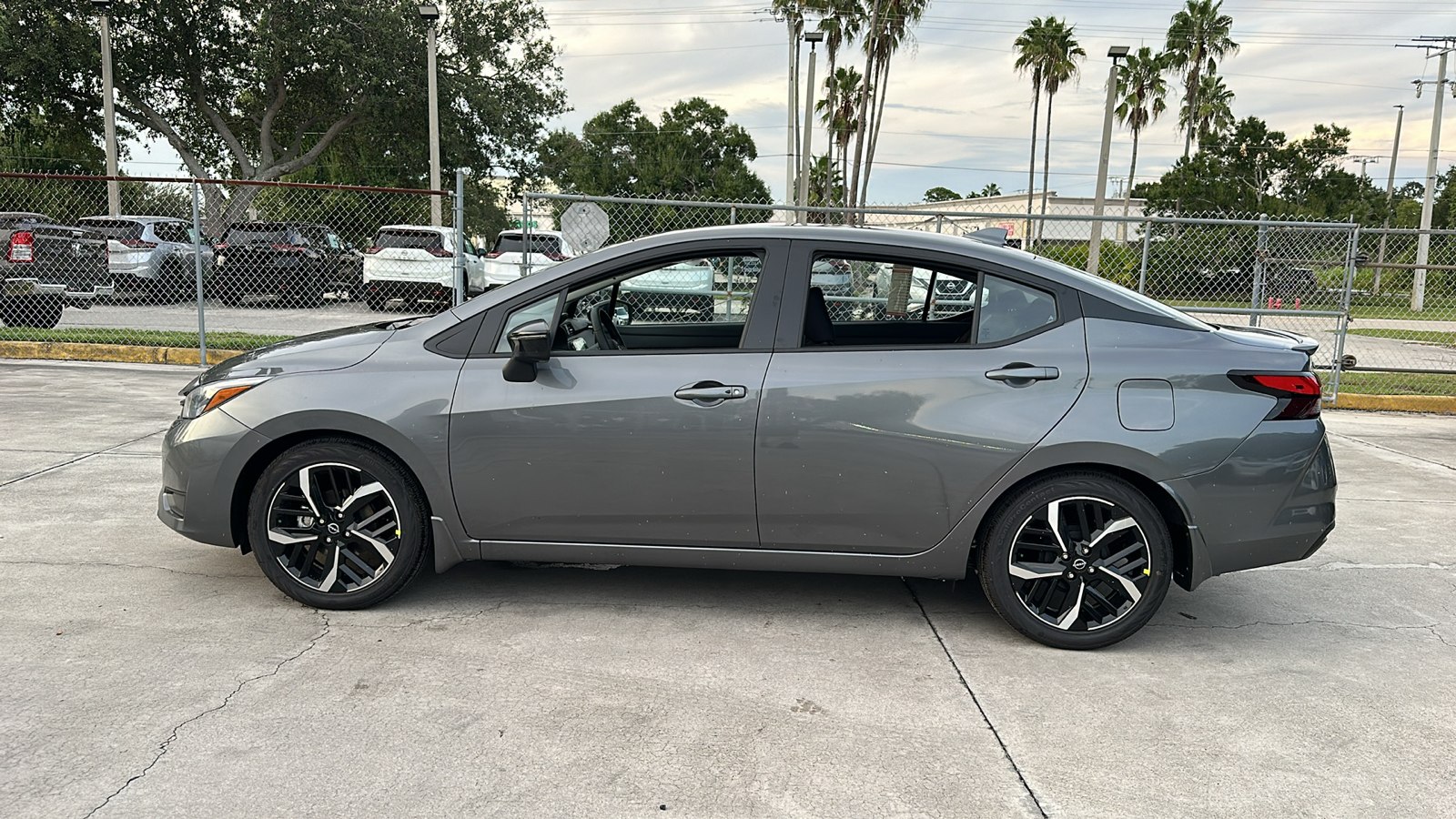 2024 Nissan Versa SR 5