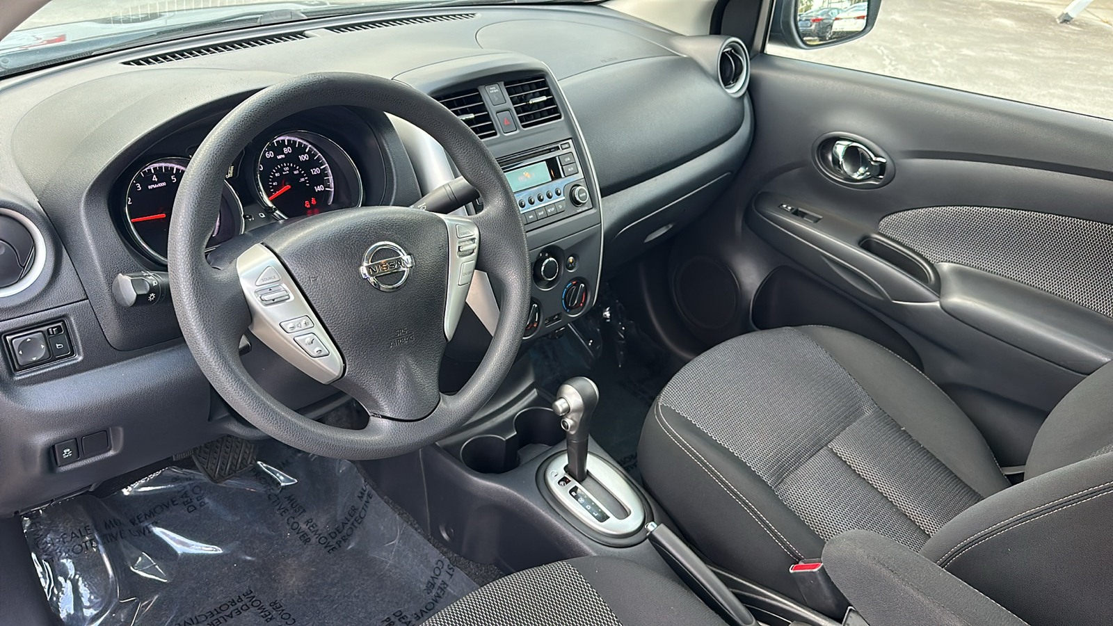 2015 Nissan Versa SV 12