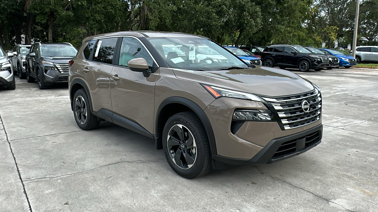 2024 Nissan Rogue SV 1