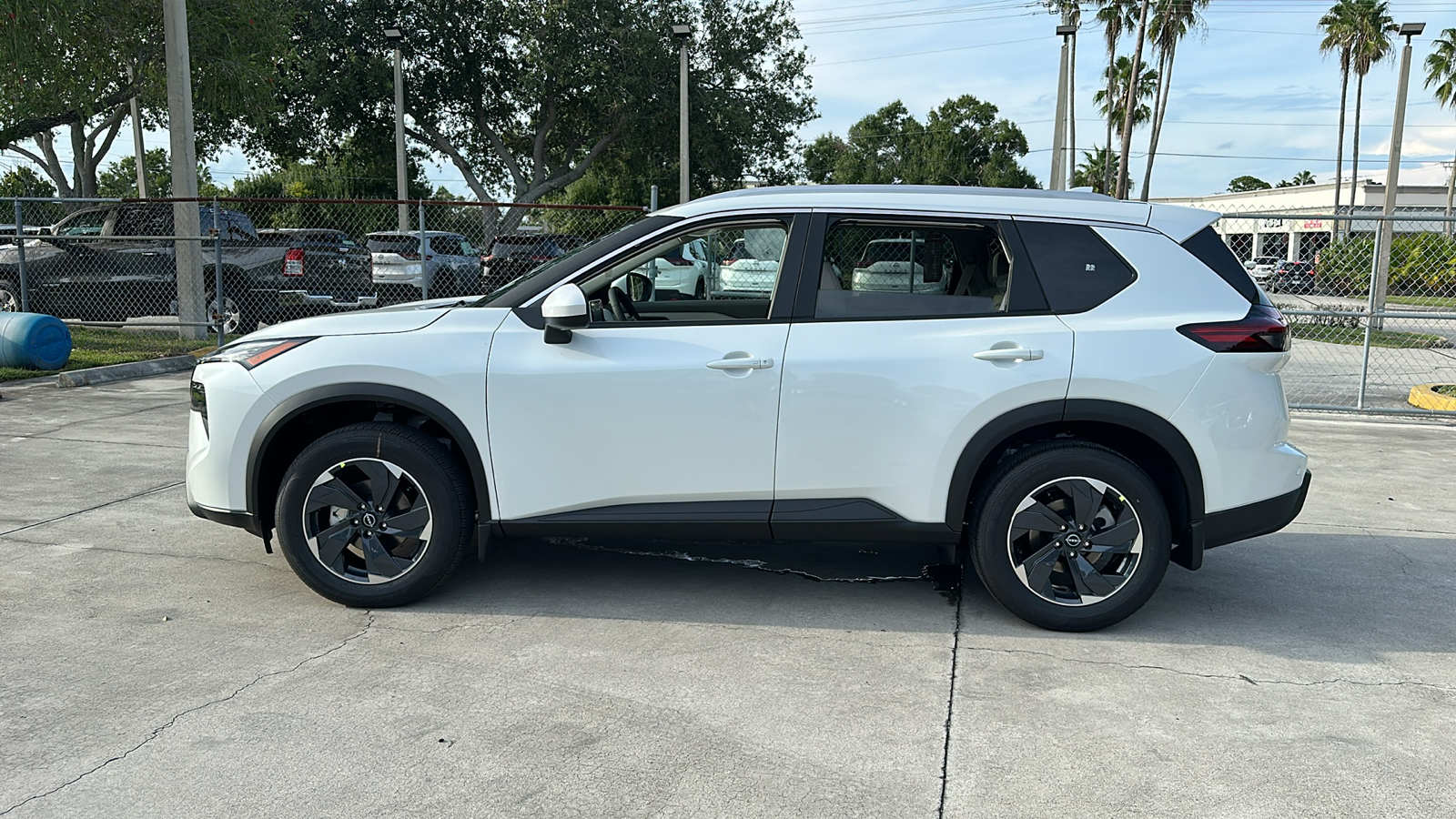 2025 Nissan Rogue SV 5