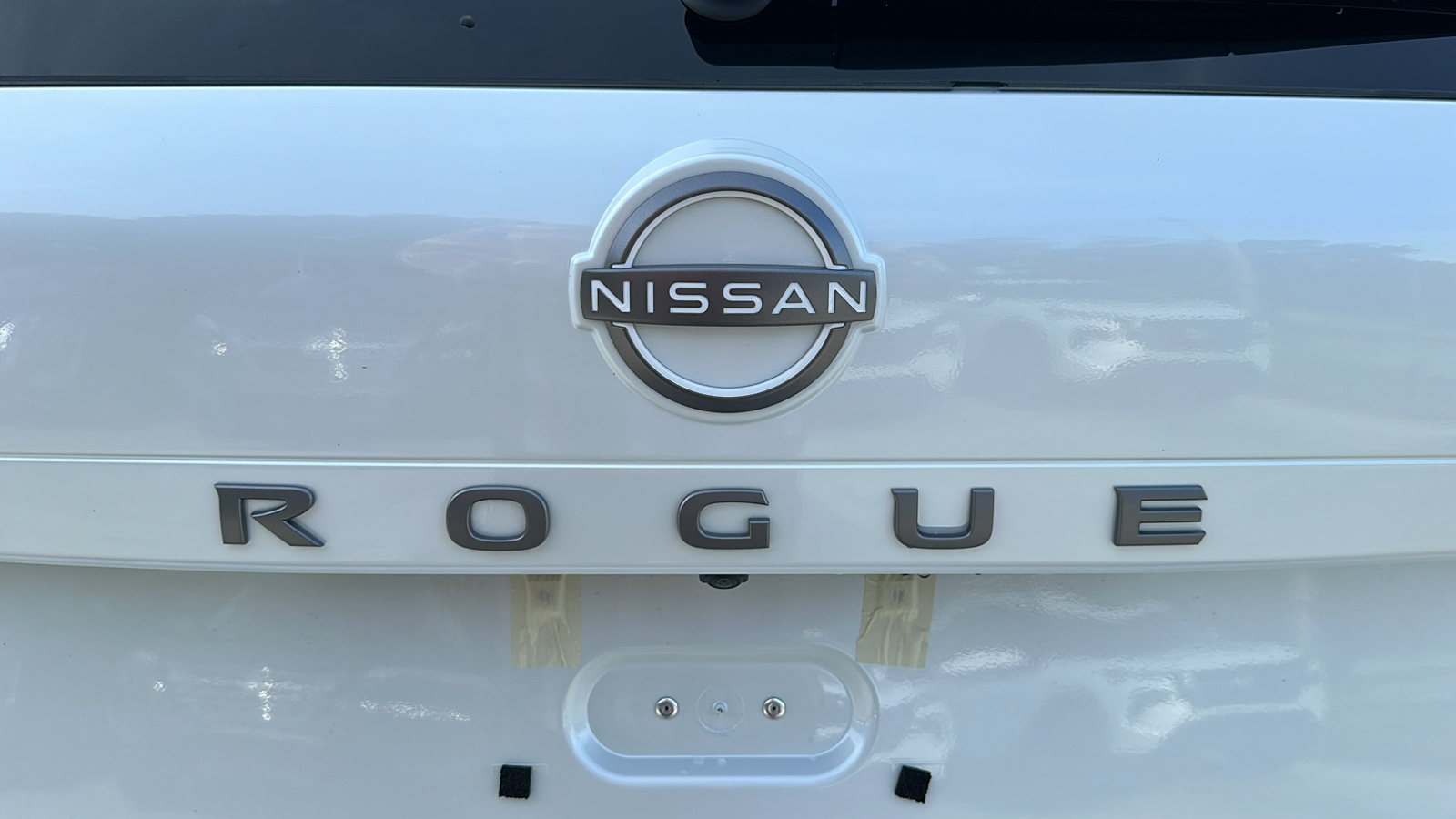 2025 Nissan Rogue SV 10