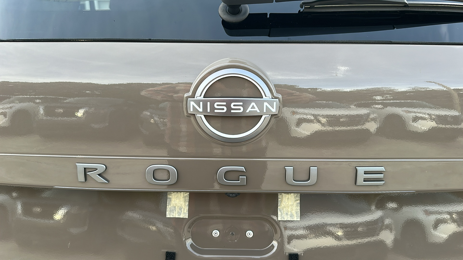 2025 Nissan Rogue SV 10