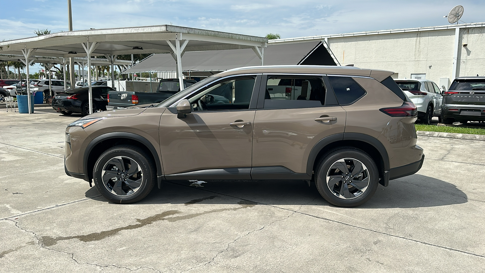 2025 Nissan Rogue SV 5