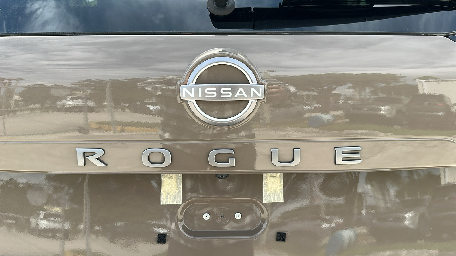 2025 Nissan Rogue SV 10