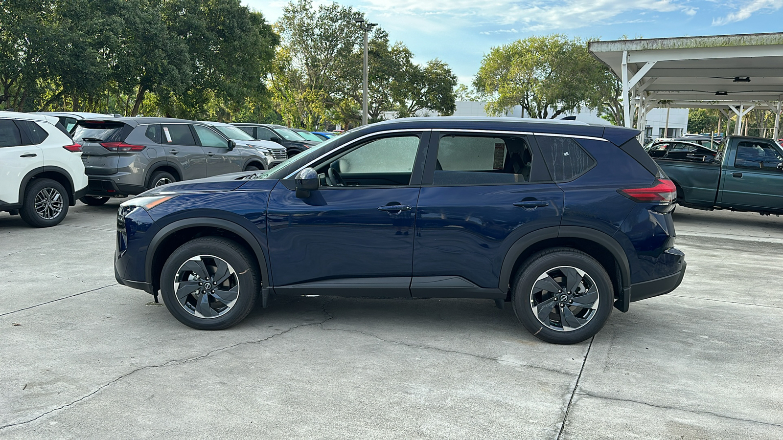 2025 Nissan Rogue SV 5