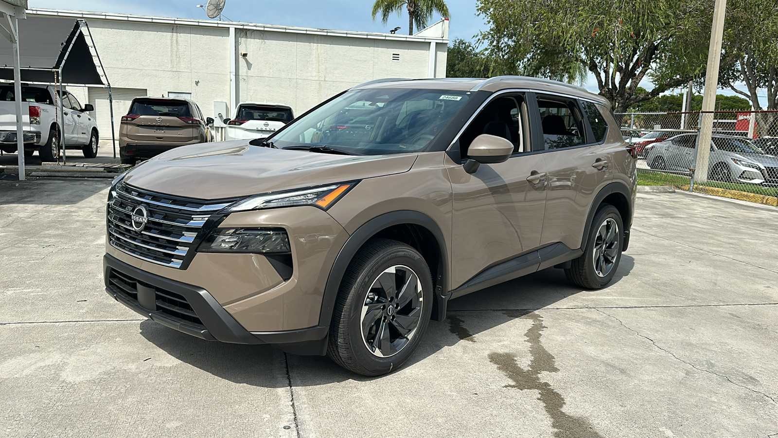 2025 Nissan Rogue SV 4